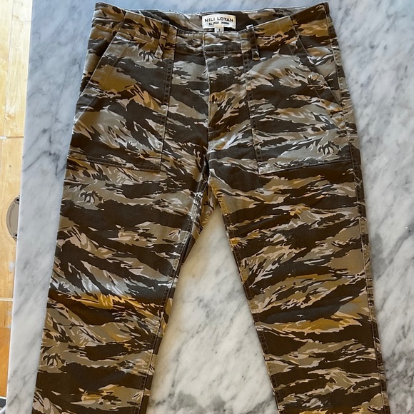 NILI LOTAN  JENNA PANT	 KHAKI TIGER CAMO    6 - Picture 1 of 5
